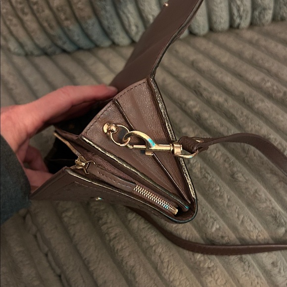 Gucci Vintage Bifold Long Wallet Crossbody Guccissima Embossed GG Leather 4-Way - Picture 17 of 17